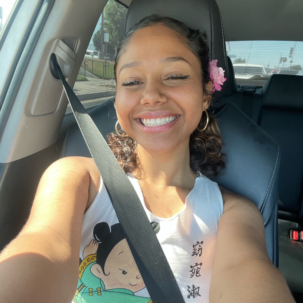 Meet your Posher, Alize